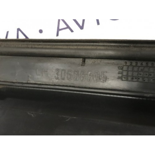 Накладка порога левая Volvo V50 2004-2008 30698905